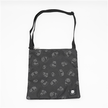 ブラックパンダ　サコッシュ